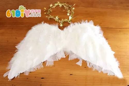 废纸板制作圣诞节派对道具天使的翅膀