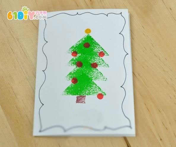 幼儿制作漂亮的印章圣诞树贺卡