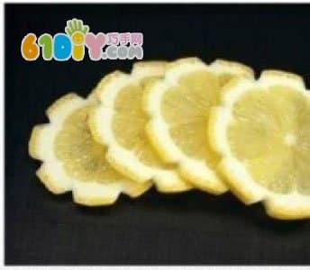 柠檬花朵造型切法