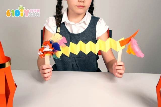 幼儿手工制作元宵节舞龙
