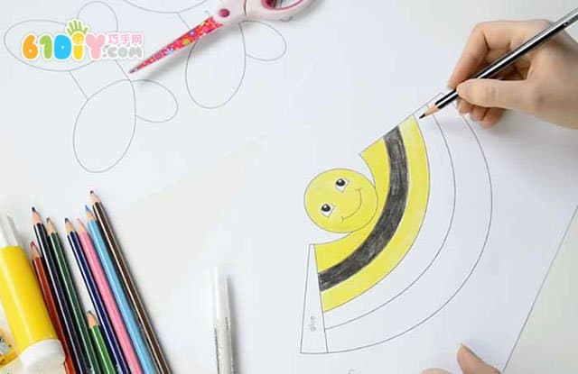 儿童手工制作立体小蜜蜂和小蝴蝶