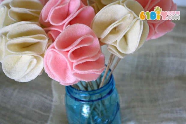 母亲节DIY制作不织布花朵方法