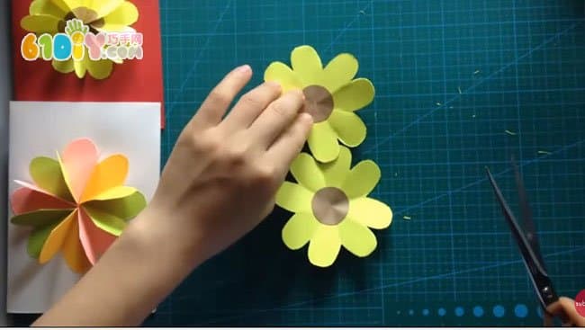 母亲节花朵贺卡制作方法