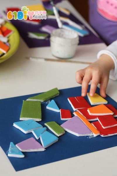 幼儿利用废餐盒制作艺术画
