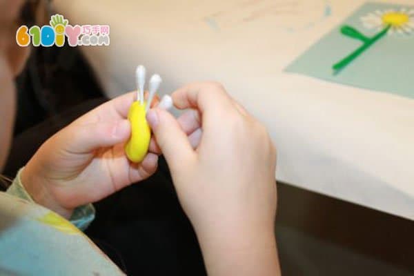 儿童手工制作棉签菊花