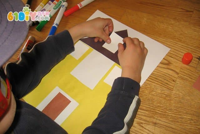 幼儿学字母H手工 房子贴画