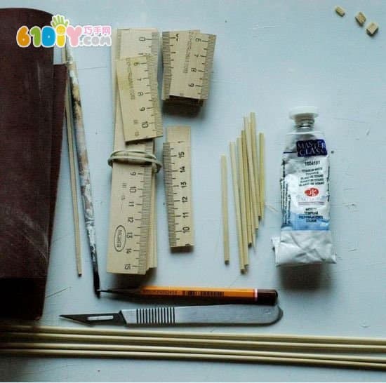 牙签竹签制作娃娃屋里的小床