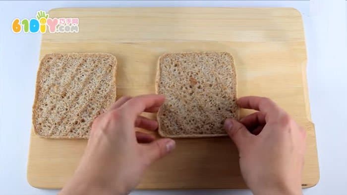美味早餐 怎样制作卡通猴子三明治