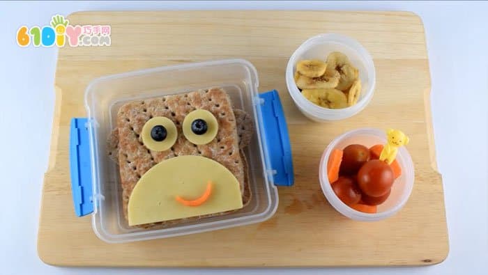 美味早餐 怎样制作卡通猴子三明治