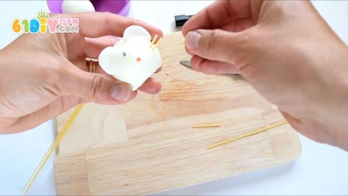 亲子早餐 煮鸡蛋制作可爱小老鼠