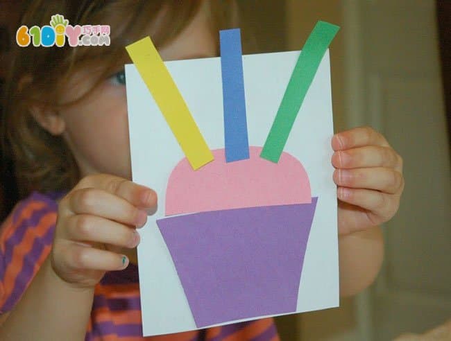 幼儿图形拼贴制作蛋糕贴画