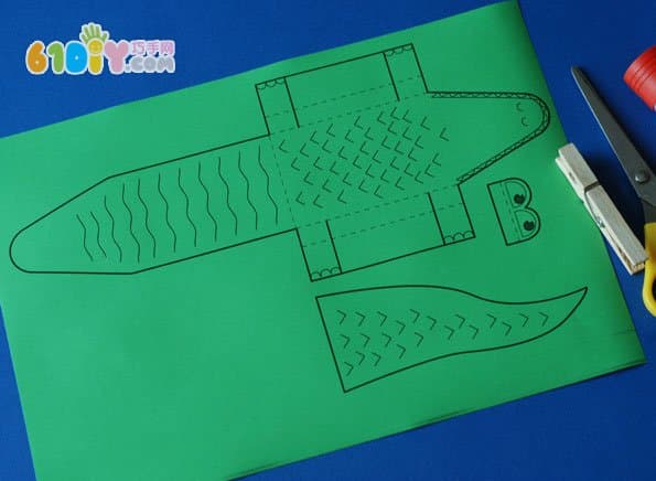 儿童手工制作立体鳄鱼（附模板）