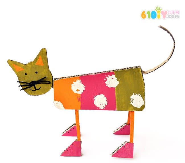 儿童手工制作废纸板立体小猫