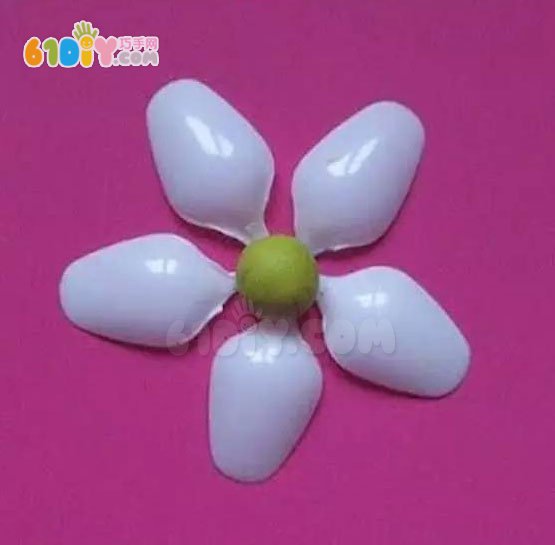 一次性塑料勺子DIY制作郁金香手工花