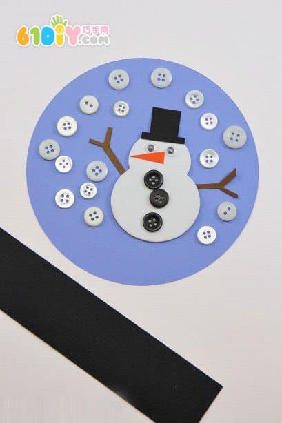 幼儿园制作雪人贴画