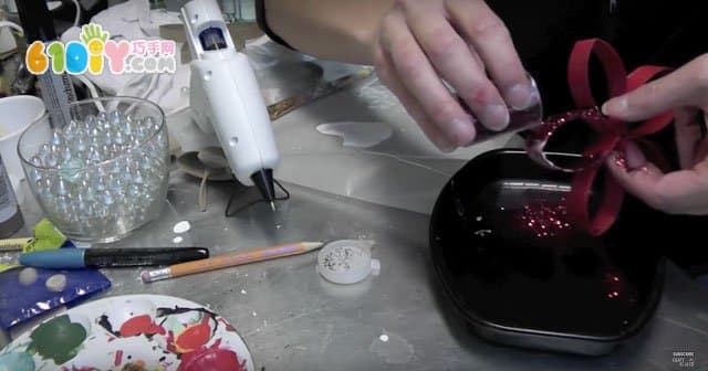 卷纸筒制作圣诞节装饰小花