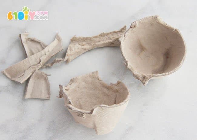 可爱的鸡蛋托兔子手工制作