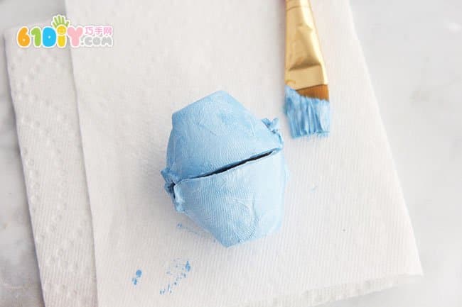 可爱的鸡蛋托兔子手工制作