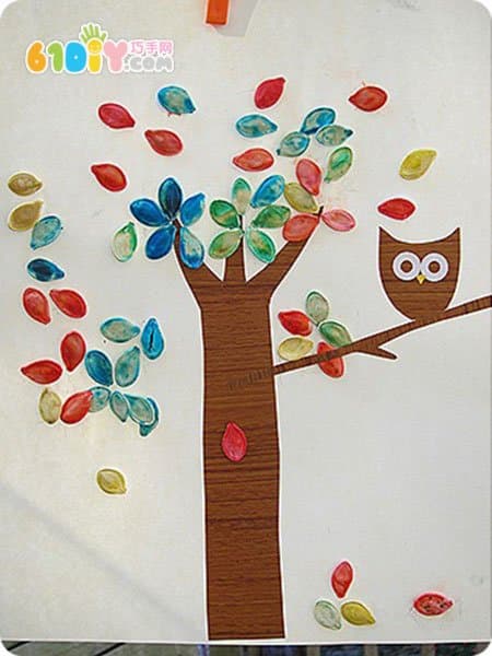 秋天手工贴画：树和猫头鹰