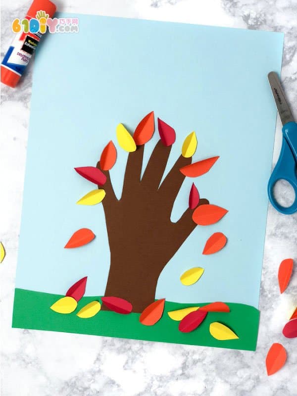 儿童手工——秋天的树贴画