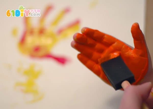 儿童新年手工——手印画龙