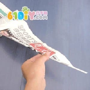 怎样用报纸编织花篮