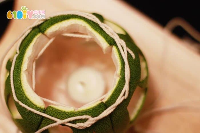 柚子皮简单DIY制作中秋节灯笼