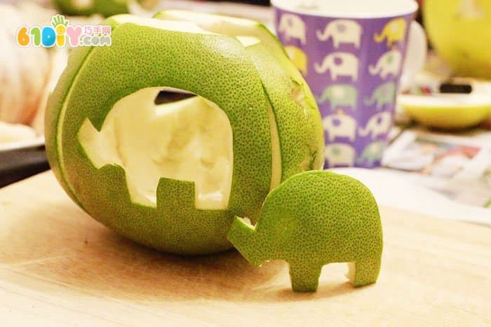 柚子皮简单DIY制作中秋节灯笼